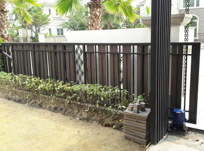 บริษัท แด็ด ออโต้ดอร์ จำกัด 